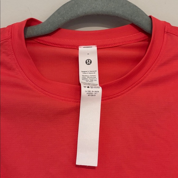 Lululemon ultralight tank tank size 6 - Picture 3 of 5